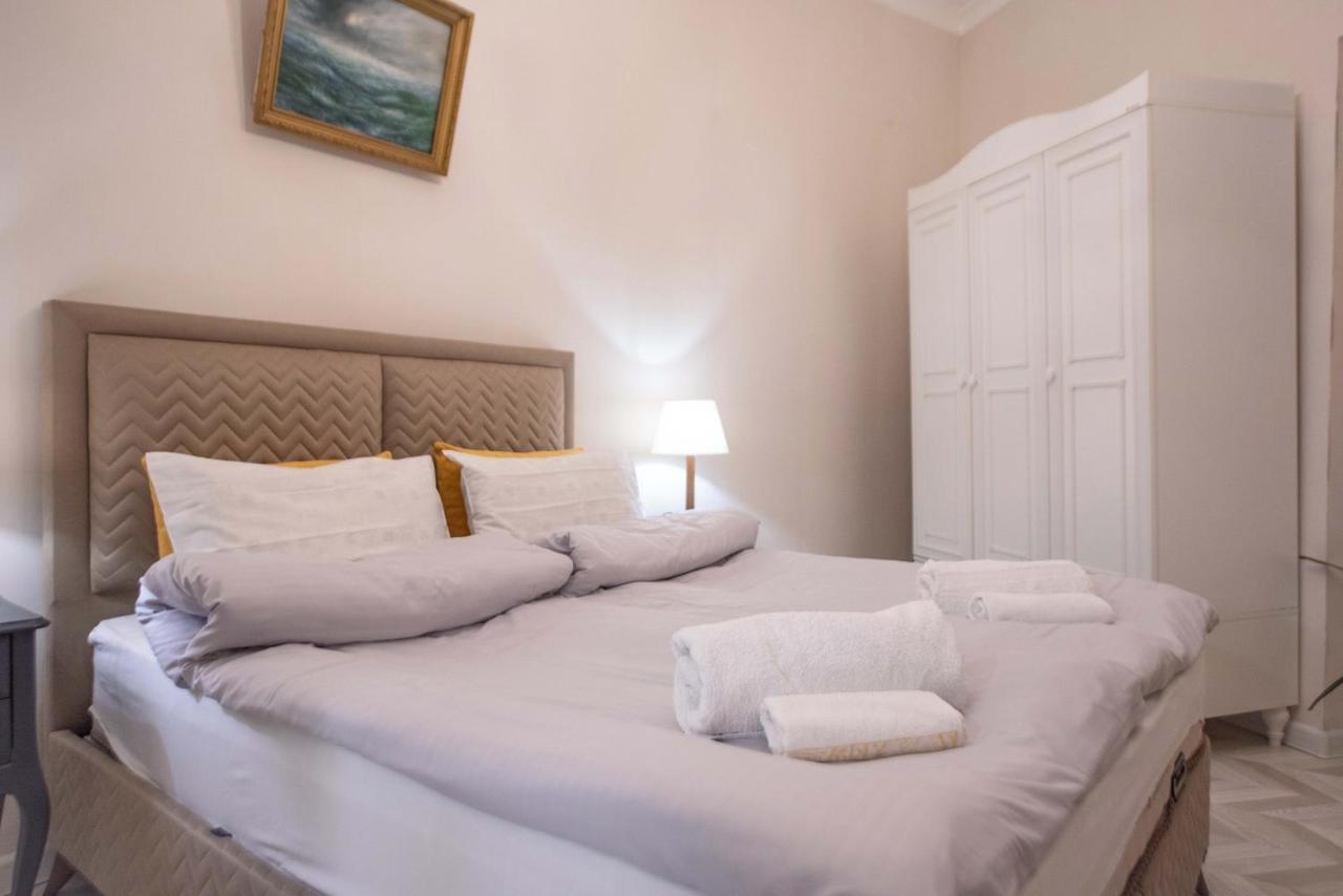 Old Town-Booking Apartment Τυφλίδα Εξωτερικό φωτογραφία