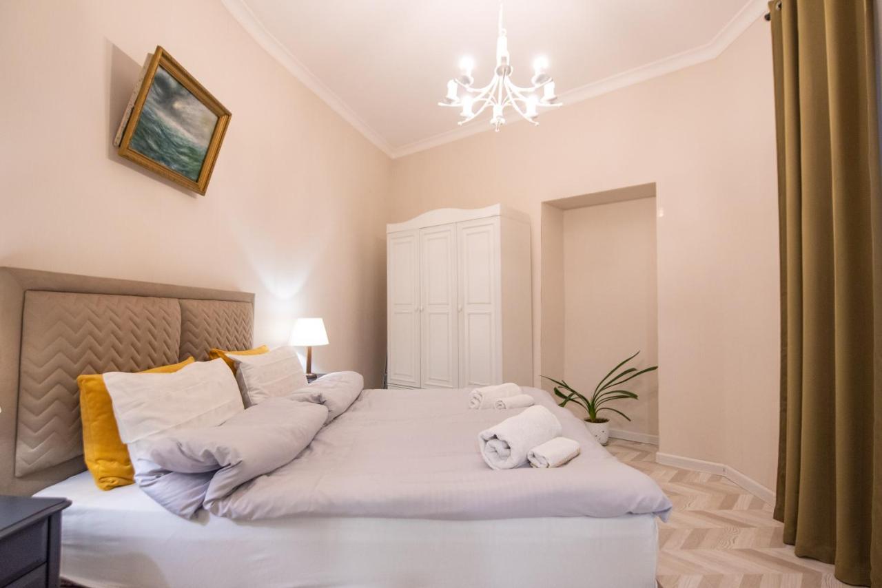 Old Town-Booking Apartment Τυφλίδα Εξωτερικό φωτογραφία