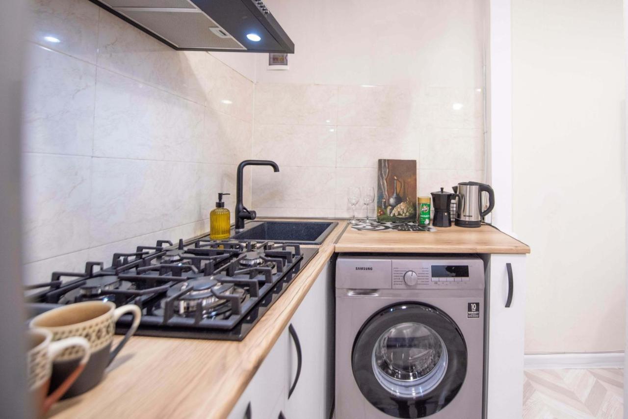 Old Town-Booking Apartment Τυφλίδα Εξωτερικό φωτογραφία